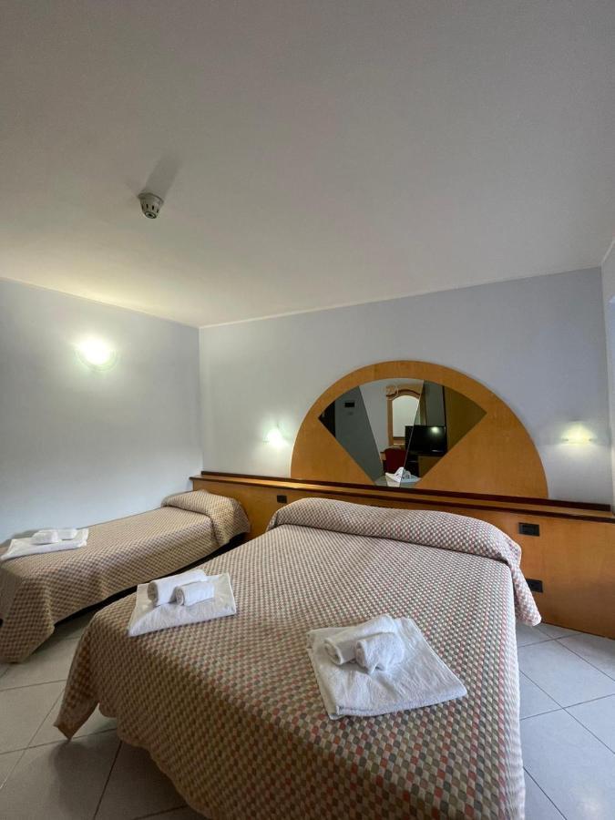 Hotel Solaris Casalbordino Bagian luar foto