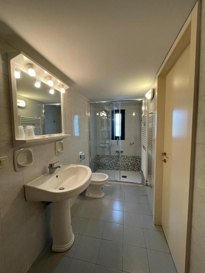 Hotel Solaris Casalbordino Bagian luar foto